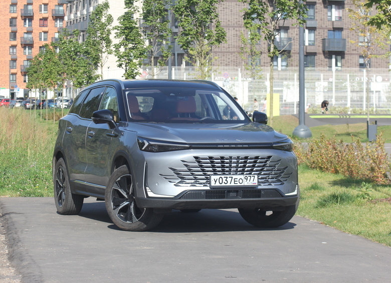 Изображение Все на массаж: тест-драйв кроссовера BAIC X75